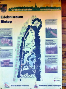 Fotografie einer Karte auf der das Biotop zu sehen ist.